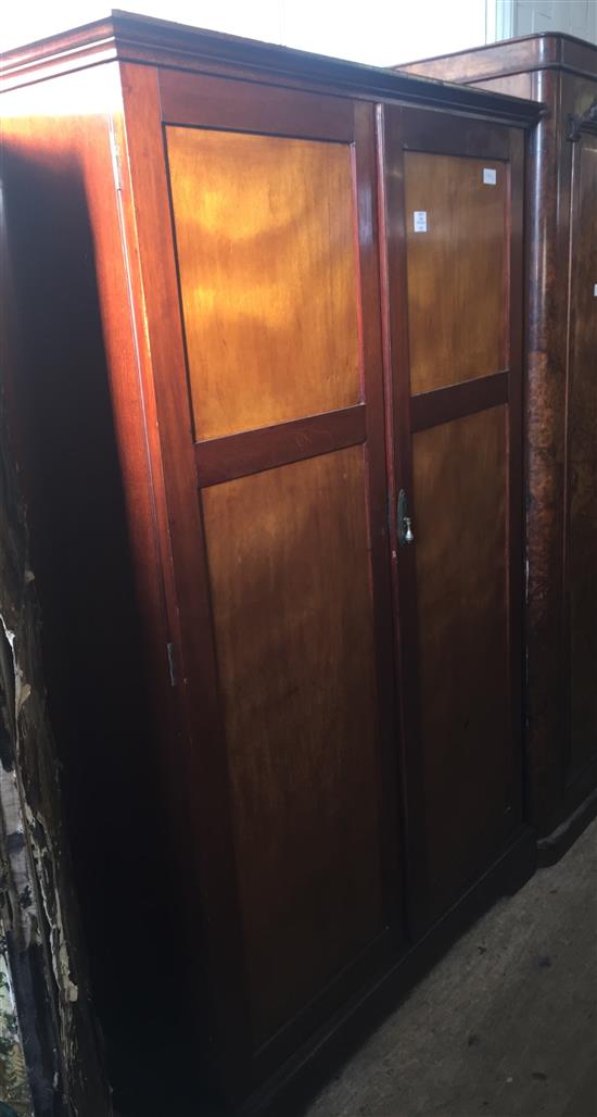 Mahogany wardrobe(-)